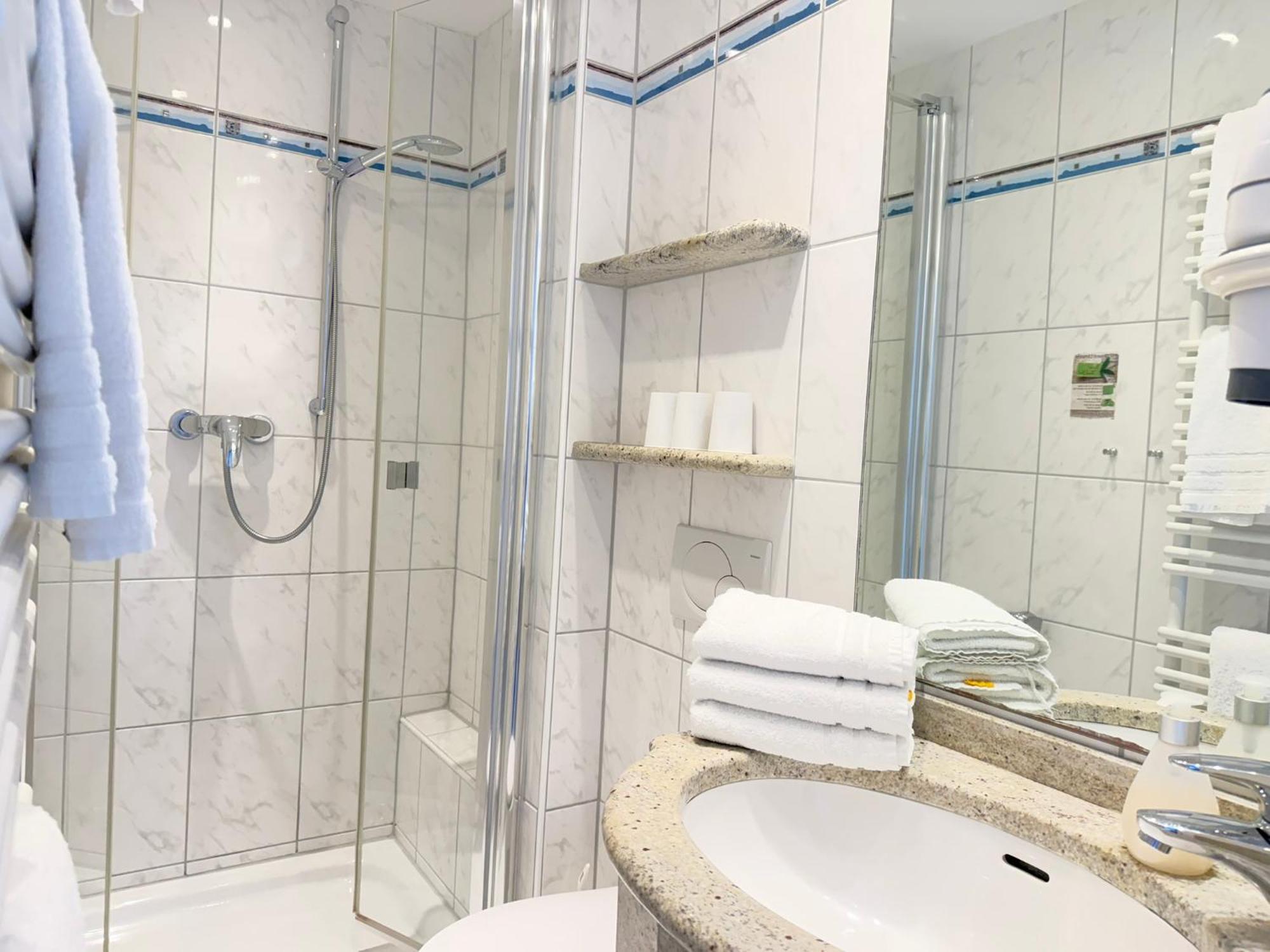 Seehotel Neue Liebe Cuxhaven Esterno foto
